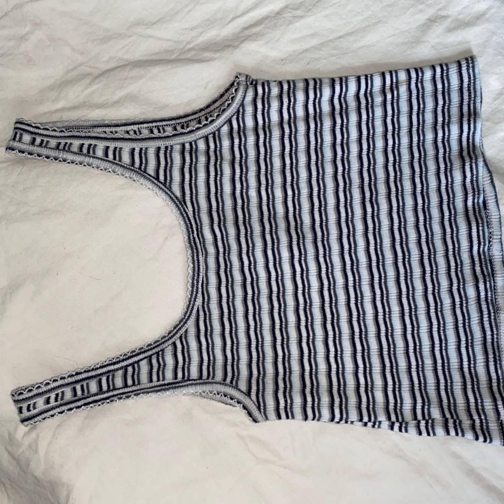 Striped Tank Top - Picture 3 of 4